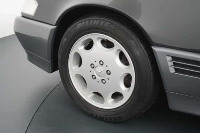 Mercedes-Benz SL-Klasse (1992) thumbnail 7