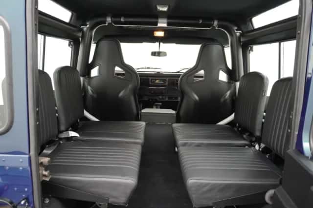 Land Rover Defender (1998) thumbnail 16