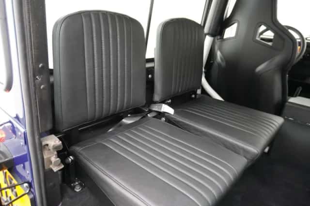 Land Rover Defender (1998) thumbnail 18