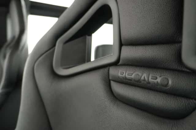 Land Rover Defender (1998) thumbnail 27