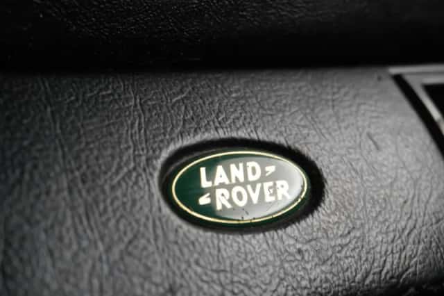 Land Rover Defender (1998) thumbnail 46