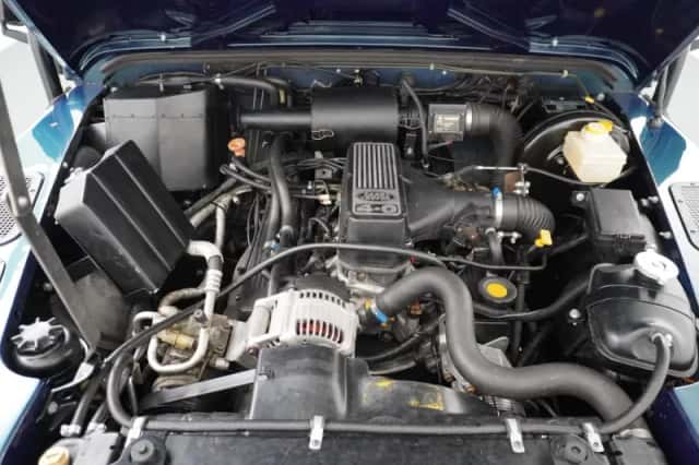 Land Rover Defender (1998) thumbnail 8