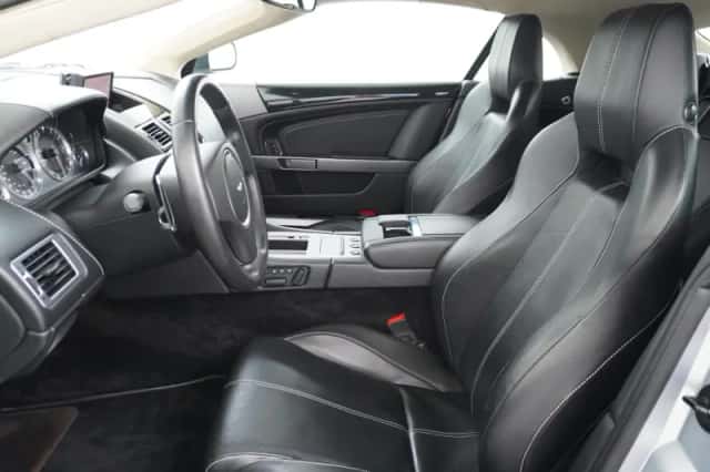 Aston Martin DB9 Volante (2008) thumbnail 14