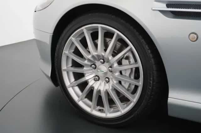 Aston Martin DB9 Volante (2008) thumbnail 8