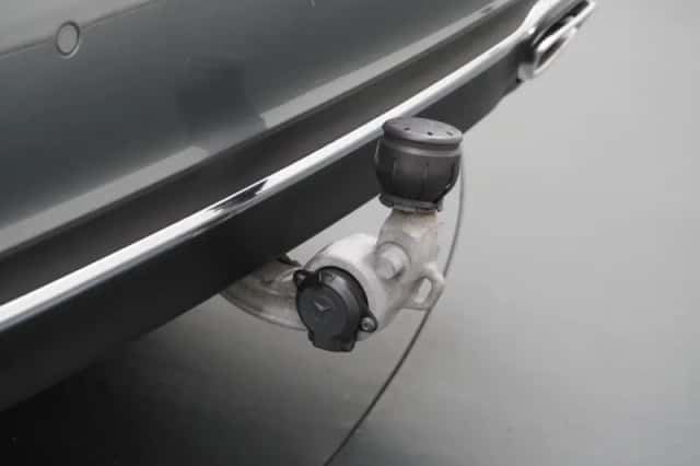 Mercedes-Benz E-Klasse (2016) thumbnail 13