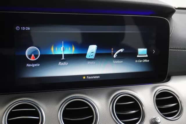 Mercedes-Benz E-Klasse (2018) thumbnail 32