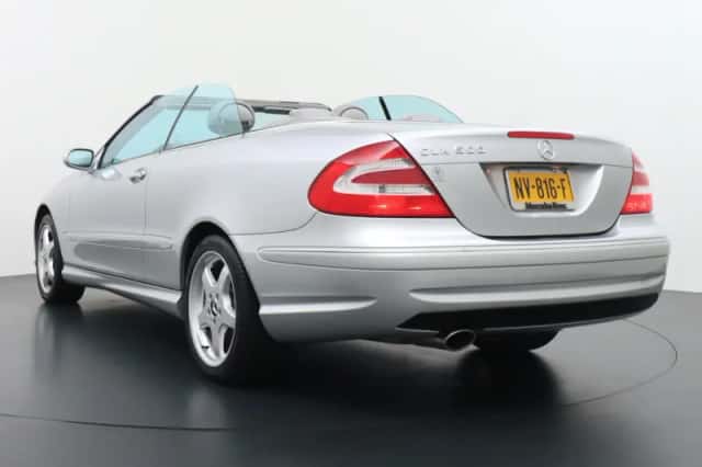 Mercedes-Benz CLK-Klasse (2003) thumbnail 2