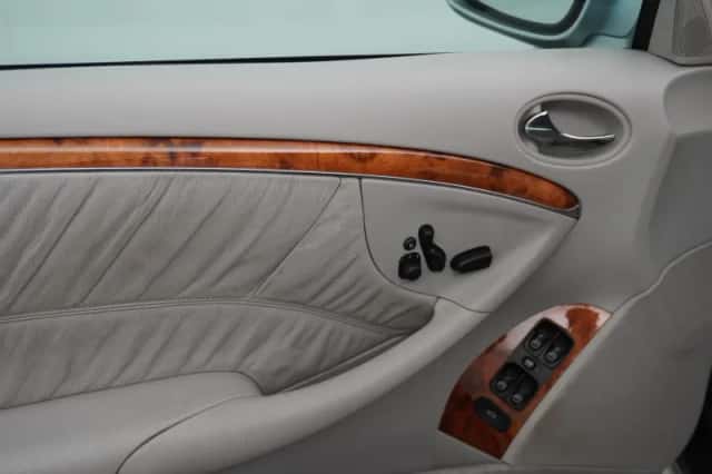 Mercedes-Benz CLK-Klasse (2003) thumbnail 14