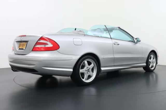 Mercedes-Benz CLK-Klasse (2003) thumbnail 3