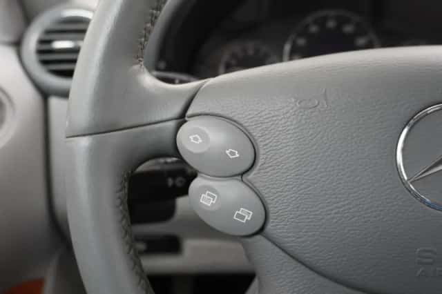 Mercedes-Benz CLK-Klasse (2003) thumbnail 22