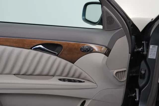 Mercedes-Benz E-Klasse (2009) thumbnail 18