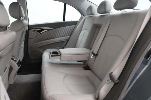 Mercedes-Benz E-Klasse (2009) thumbnail 22