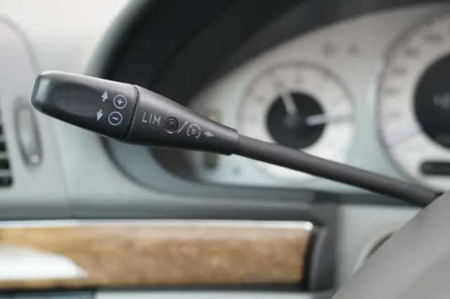 Mercedes-Benz E-Klasse (2009) thumbnail 29