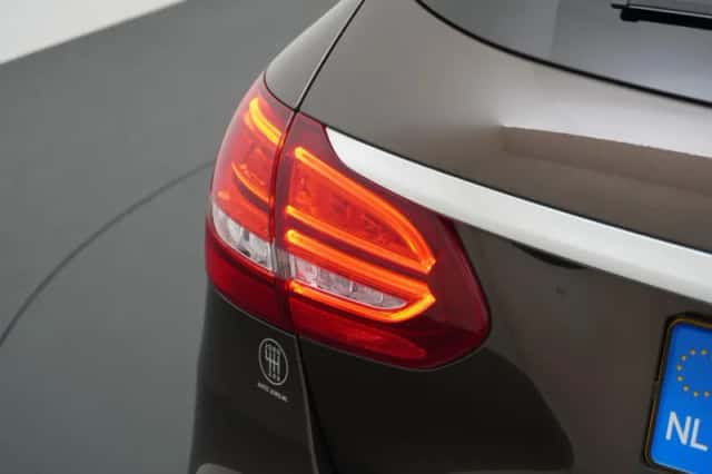 Mercedes-Benz C-Klasse (2014) thumbnail 12
