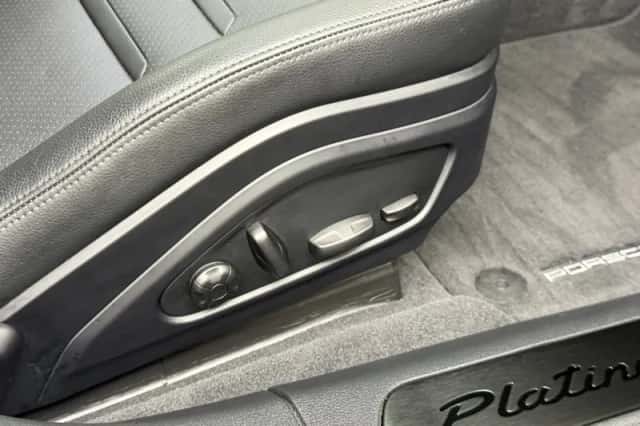 Porsche Panamera (2023) thumbnail 21