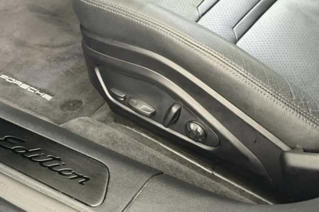 Porsche Panamera (2023) thumbnail 23