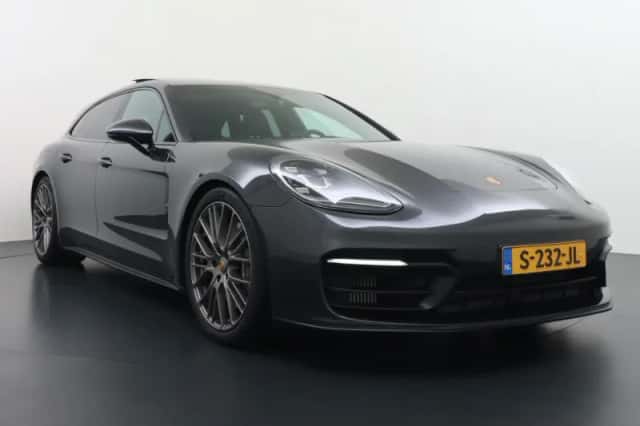Porsche Panamera (2023) thumbnail 4