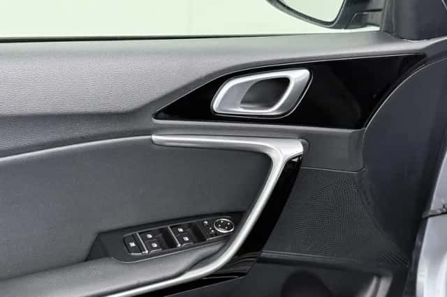Kia Proceed (2021) thumbnail 11
