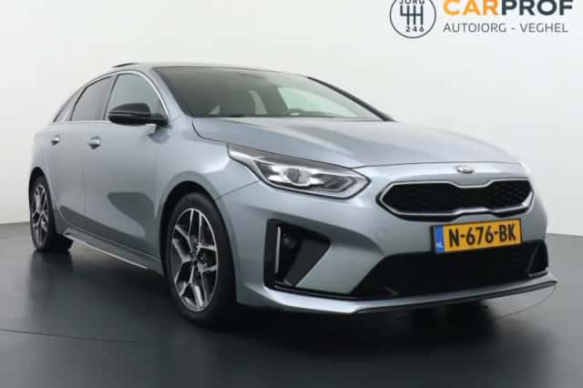 Kia Proceed (2021) thumbnail 4