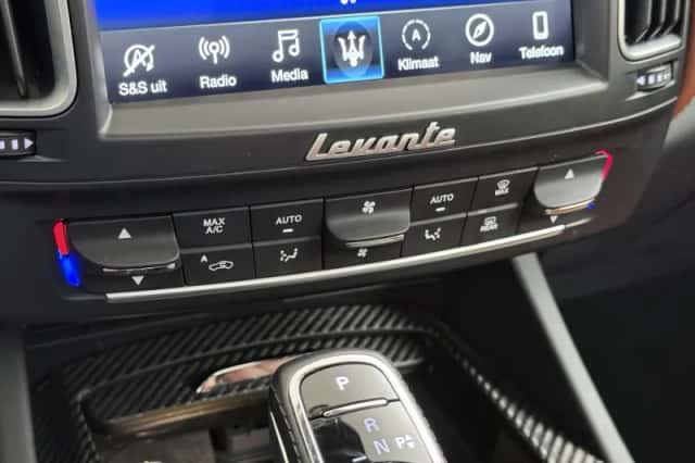 Maserati Levante (2020) thumbnail 33