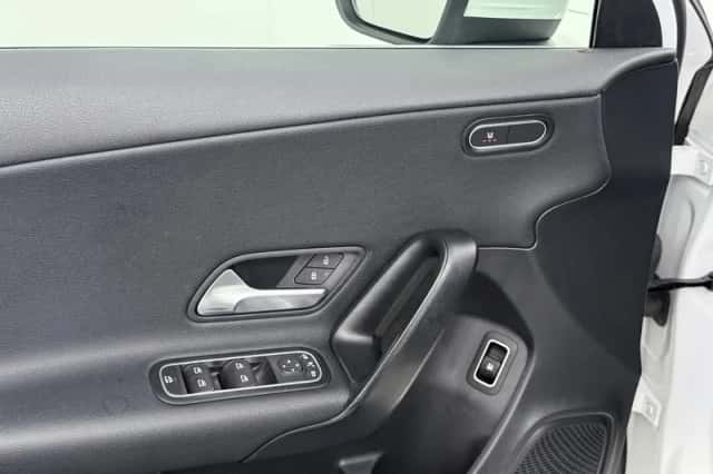 Mercedes-Benz A-Klasse (2021) thumbnail 12