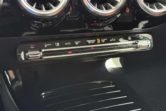 Mercedes-Benz A-Klasse (2021) thumbnail 35