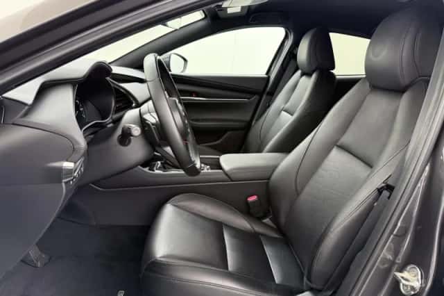 Mazda 3 (2021) thumbnail 3
