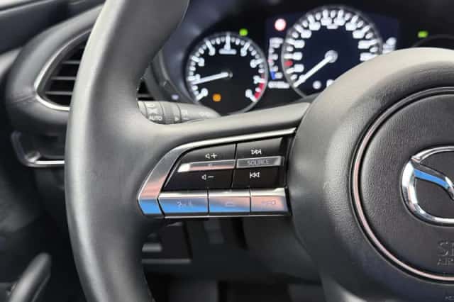 Mazda 3 (2021) thumbnail 24