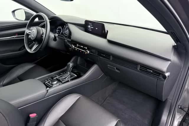 Mazda 3 (2021) thumbnail 34