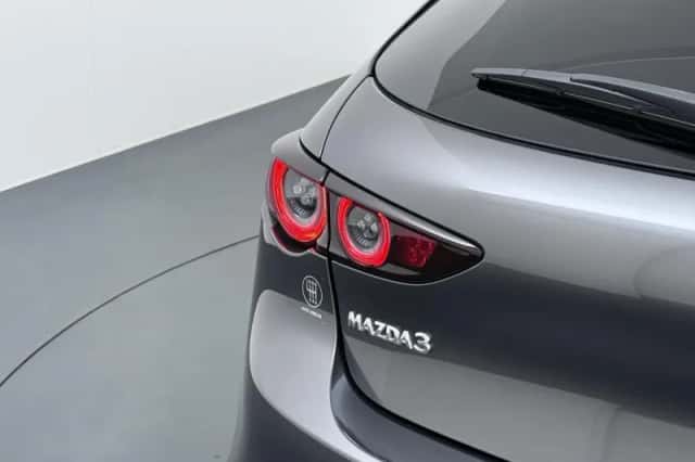 Mazda 3 (2021) thumbnail 8