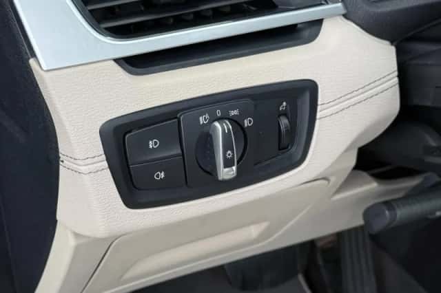 BMW X1 (2021) thumbnail 15