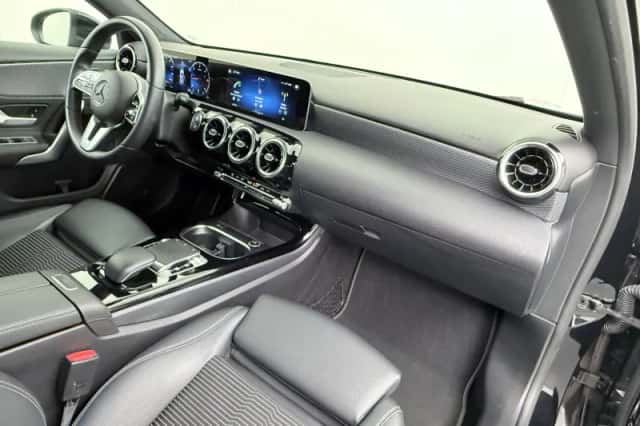 Mercedes-Benz A-Klasse (2020) thumbnail 36
