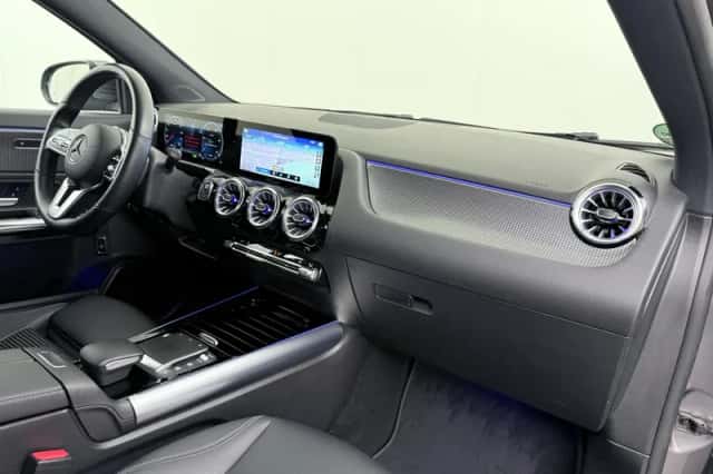 Mercedes-Benz EQA (2021) thumbnail 19