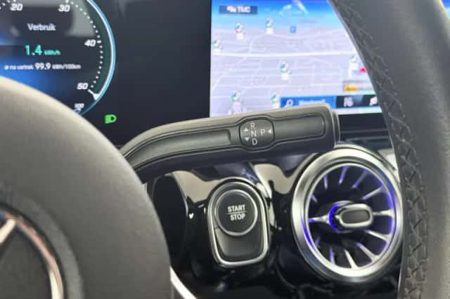 Mercedes-Benz EQA (2021) thumbnail 26