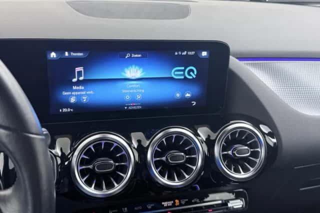 Mercedes-Benz EQA (2021) thumbnail 30