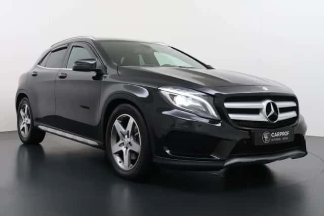 Mercedes-Benz GLA-Klasse (2016) thumbnail 4
