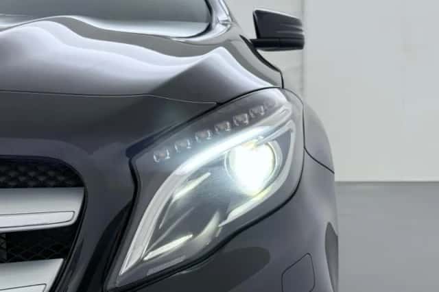 Mercedes-Benz GLA-Klasse (2016) thumbnail 9