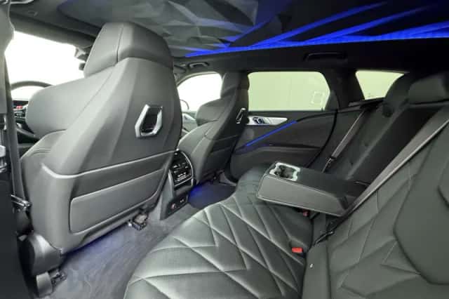 BMW XM (2023) thumbnail 26