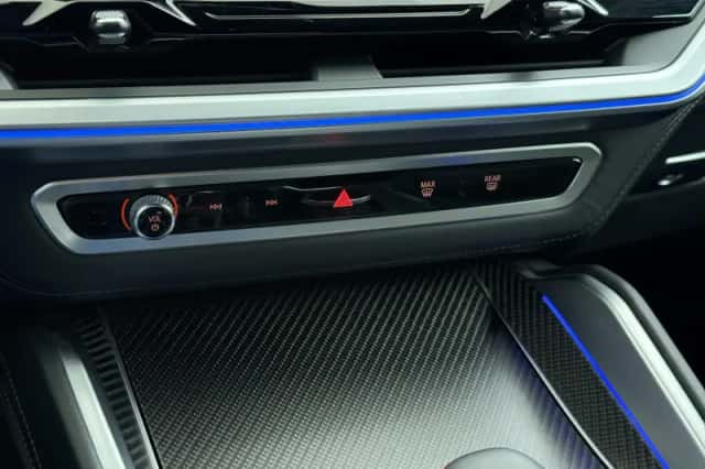 BMW XM (2023) thumbnail 41