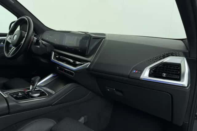 BMW XM (2023) thumbnail 43