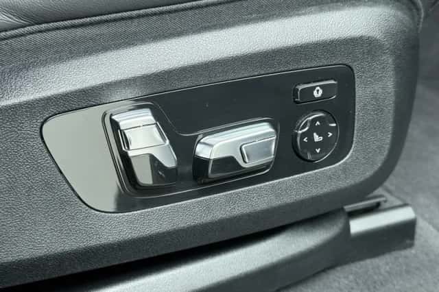 BMW XM (2023) thumbnail 44