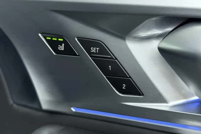 BMW XM (2023) thumbnail 45