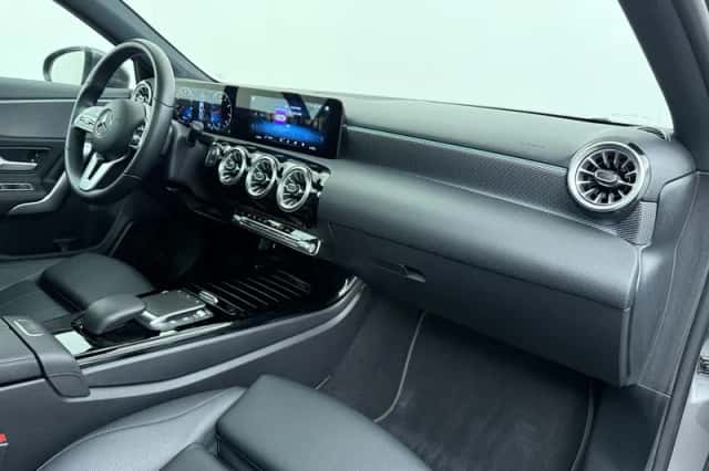 Mercedes-Benz A-Klasse (2021) thumbnail 38