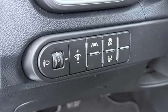 Kia Ceed Sportswagon (2023) thumbnail 15
