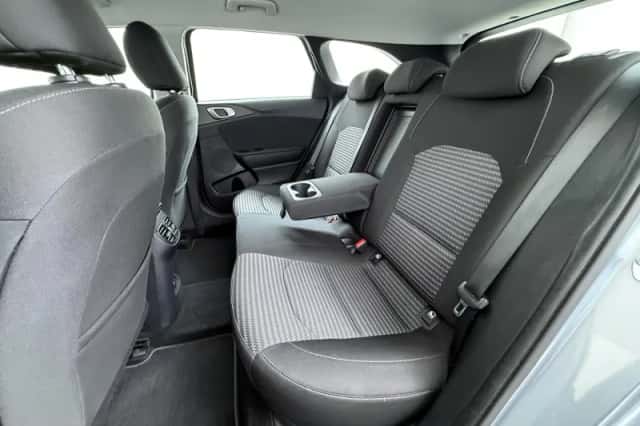 Kia Ceed Sportswagon (2023) thumbnail 17