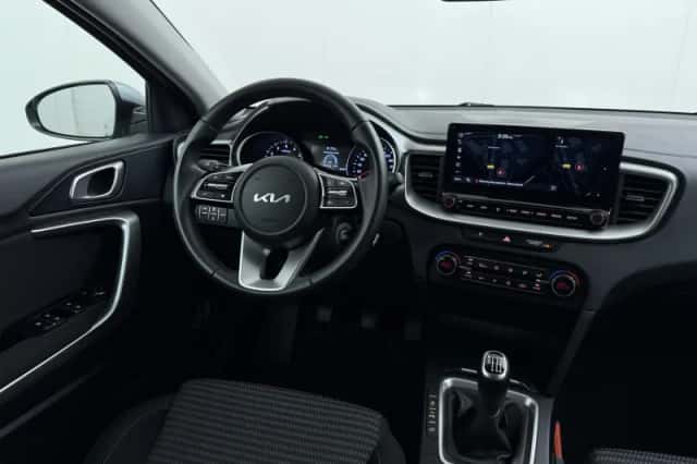 Kia Ceed Sportswagon (2023) thumbnail 20