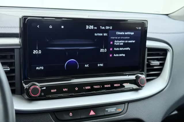 Kia Ceed Sportswagon (2023) thumbnail 31