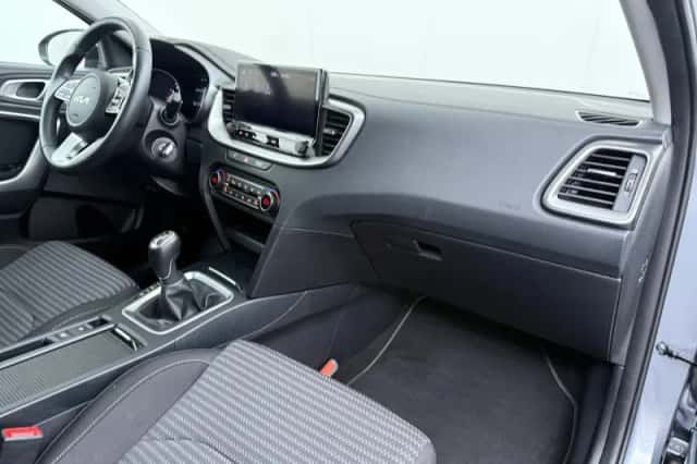 Kia Ceed Sportswagon (2023) thumbnail 36