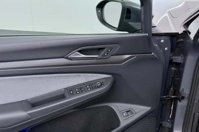 Volkswagen Golf (2021) thumbnail 13