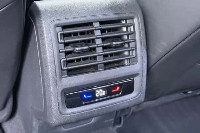 Volkswagen Golf (2021) thumbnail 20